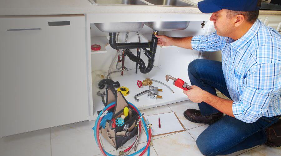 Professional sink repair in Pleasantville, IA